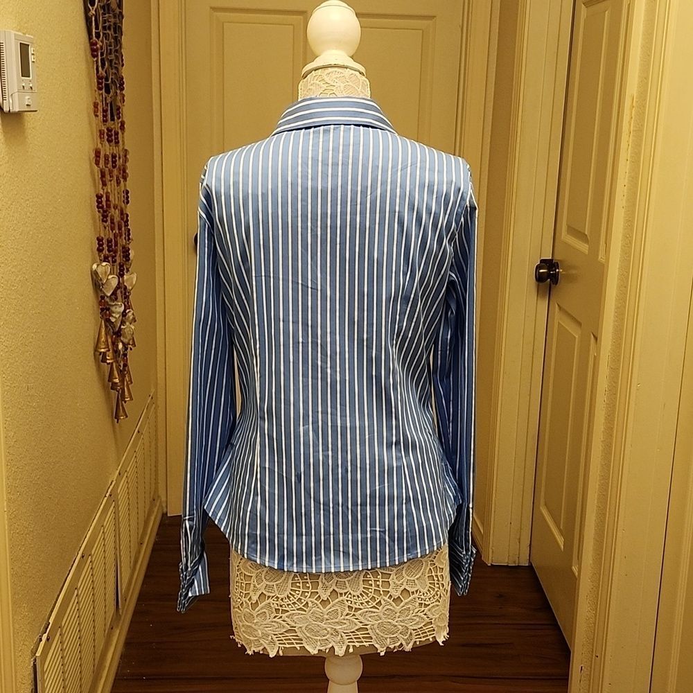 Express Button Down Tailored Fit Cufflink Blouse Size 14 - Picture 2 of 7